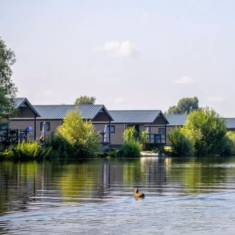 UNUSUAL ACCOMMODATION 6 people - Water lodge