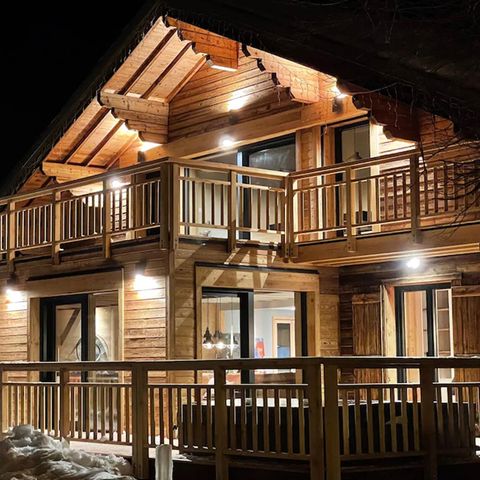 CHALET 15 people - Chalet sleeps 15 (approx. 370 m²)