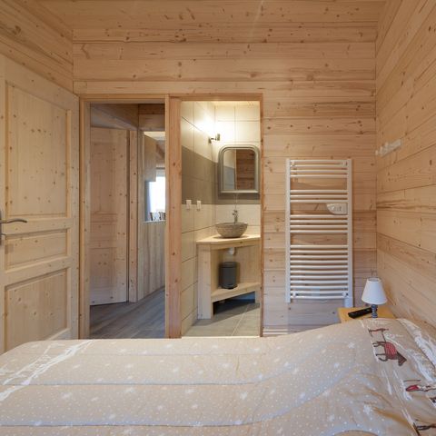 Chalet 8 persons - Semi-detached chalet sleeps 8 (approx. 110 m²)