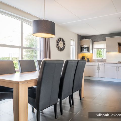 Bungalow 6 personen - E