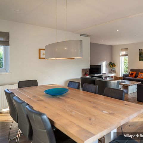 Bungalow 8 Personen - Luxuriöser Bungalow (1-8p)