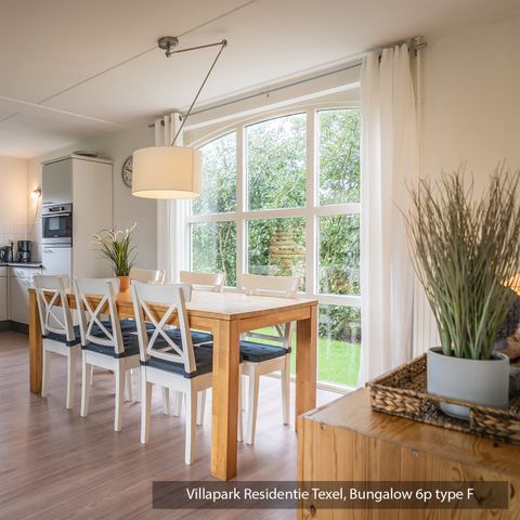 Bungalow 6 personen - F