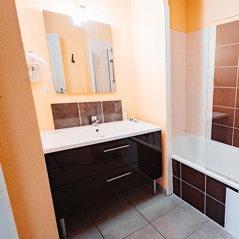 Studio 2 persons - 2-person air-conditioned studio