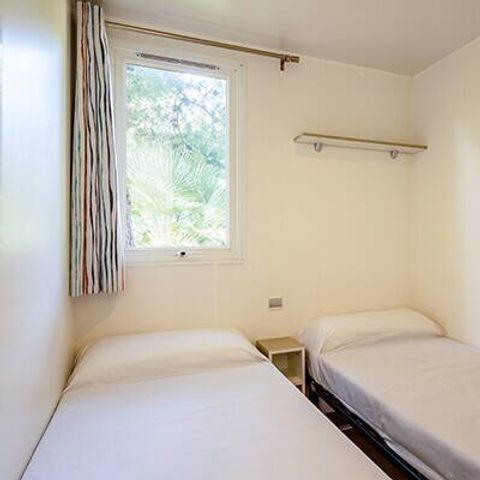 MOBILHOME 5 personas - Confort | 3 Dormitorios | 5 Personas | Terraza elevada | 1 Baño | Aire acondicionado