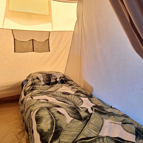 Canvas and wooden tent 6 persons - Safari tent, sleeps 6