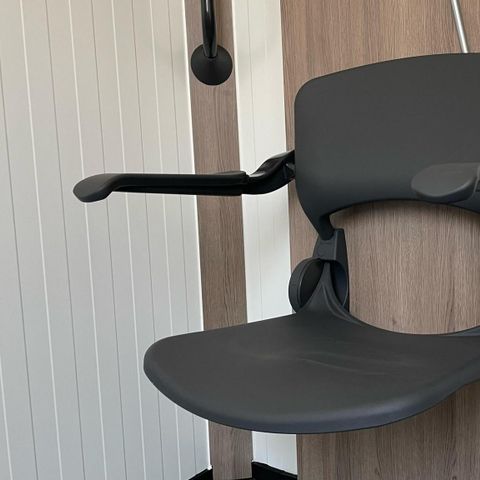 EMPLACEMENT - Installations sanitaires privées Accessible aux fauteuils roulants 10 Ampères