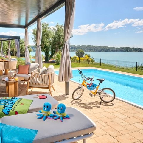 MOBILHOME 4 personas - Lujosa casa de vacaciones con vistas al mar y piscina privada