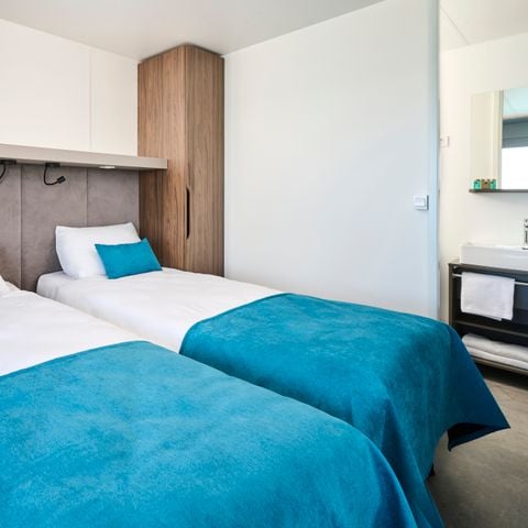 CASA MOBILE 4 persone - Casa vacanze di lusso con vista mare e piscina privata