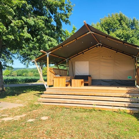 TIENDA DE LONA Y MADERA 6 personas