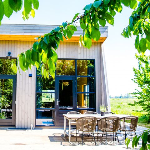 CASA 16 personas - Enjambre