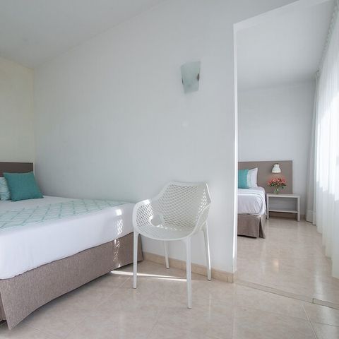 BEDROOM 4 people - QUADRUPLE SUPERIOR ROOM - 2 SPACES - BALCONY - BREAKFAST INCLUDED