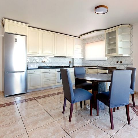 APPARTEMENT 5 personnes - Appartement 2 chambres - 4 adultes + 1 enfants ( - 12 ans) ou 5 adultes - Spacieux