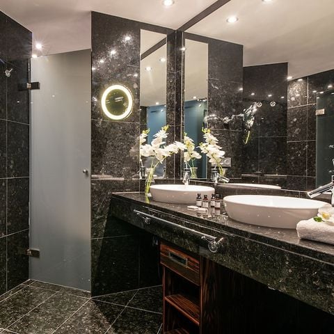 CHAMBRE 2 personnes - Chambre Double - Balcon