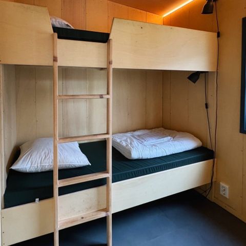 HÉBERGEMENT INSOLITE 4 personnes - Cabine durable