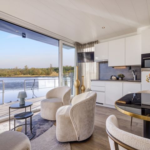 UNIEKE ACCOMMODATIE 4 personen - Luxe overnachten op het water in Friesland