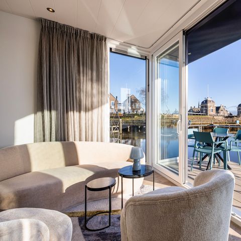 ALOJAMIENTO INUSUAL 4 personas - Alojamiento de lujo sobre el agua en Frisia