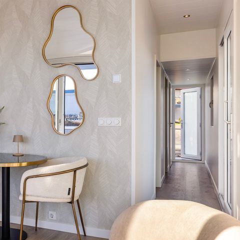 UNIEKE ACCOMMODATIE 4 personen - Luxe overnachten op het water in Friesland