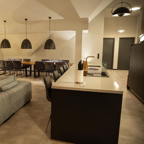 CASA 12 persone - Attico