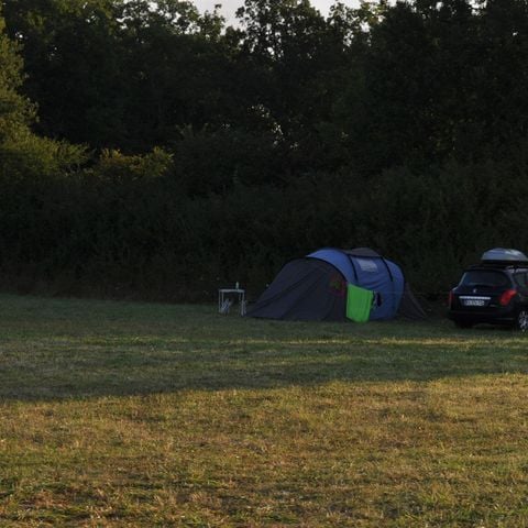 Kampeerplaats - Trekkersplaats - 1 persoon - Tent - zonder elektriciteit
