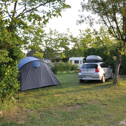 Pitch - Comfort Package - Caravan- Tent- Motorhome - 2 people - Electricity included