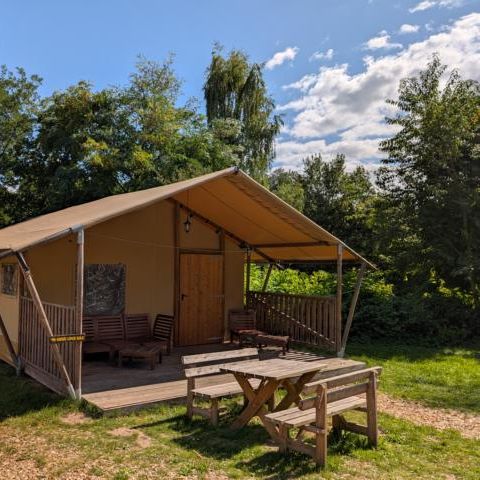 TENDA IN TELA E LEGNO 6 persone