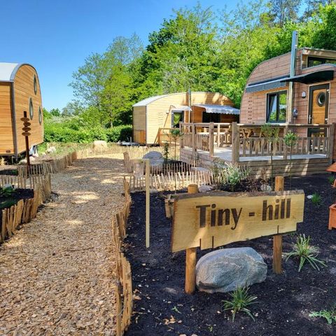 UNUSUAL ACCOMMODATION 4 people