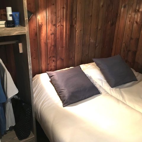 TIENDA DE LONA Y MADERA 6 personas - incluidas las instalaciones sanitarias