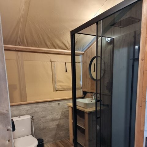 TENDA IN TELA E LEGNO 4 persone - compresi i servizi igienici