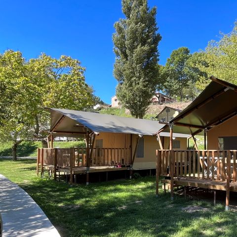 TENDA IN TELA E LEGNO 4 persone - compresi i servizi igienici