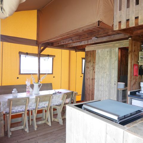 TENDA IN TELA E LEGNO 6 persone - compresi i servizi igienici