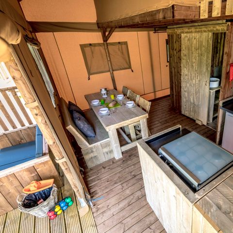 TENTE TOILE ET BOIS 6 personnes - Logement avec installations sanitaires