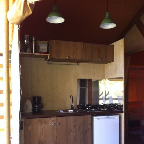 CANVAS AND WOOD TENT 6 people - Incl. sanitary facilities