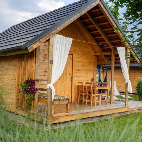 Chalet 4 persons - /HIS, private toilet and washbasin, 22m2
