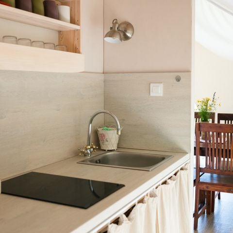 TIENDA DE LONA Y MADERA 5 personas - Glamping con baño, Amber 40 m2