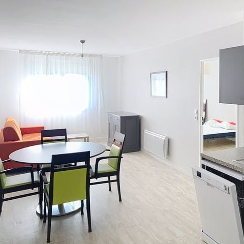 Terres de France - Appart Hotel Rouen Flaubert - Camping Seine - Image N°6