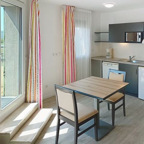 Terres de France - Appart Hotel Rouen Flaubert - Camping Seine - Image N°4