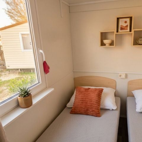 Mobile home 5 persons - Mobile home Malta Living 400 6/7 persons