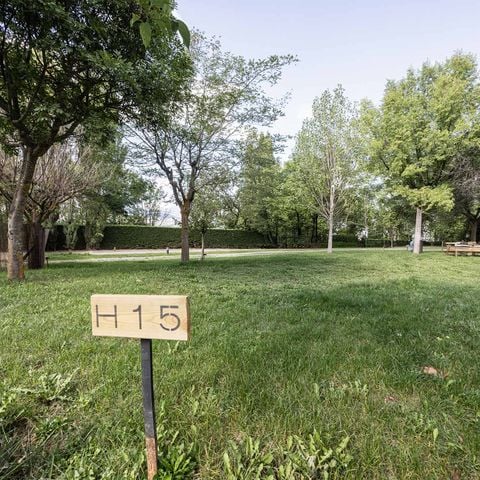 STAANPLAATS - Heuvel Kavels