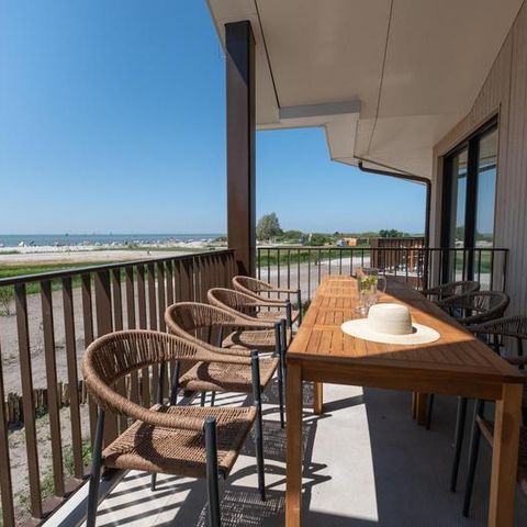 APPARTEMENT 8 personen - Luxe Strand