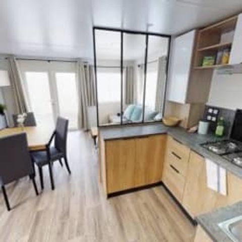 Chalet 6 persons - 3-bedroom Chalet Large with air-conditioning (sleeps 6)