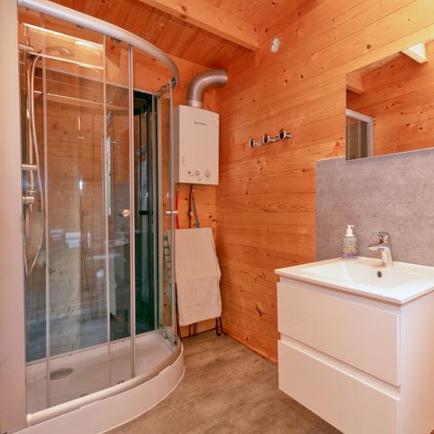 CHALET 2 people - Chambre du Baroudeur - Insolite Premium - 1 bdrm. - TV