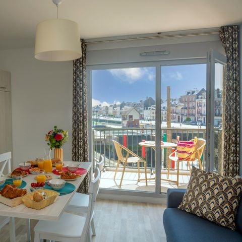 APPARTEMENT 6 personnes - G/330_3 PIECES 6 PERS.