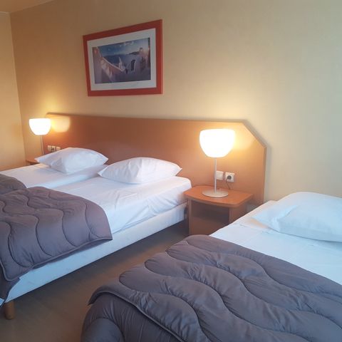 CHAMBRE 2 personnes - G/227_CHAMBRE HOTELIERE 2 PERS.