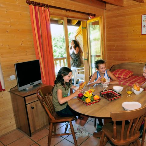 CHALET 8 personnes - G/28_CHALET 8 PERSONNES