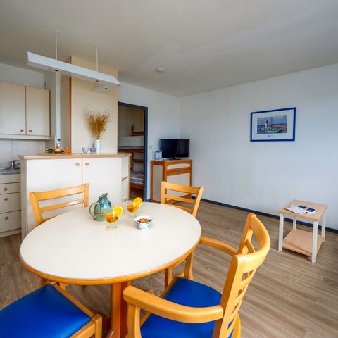 Studio 4 personen - MIT GESCHLOSSENER KABINE