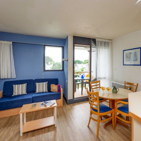 Studio 4 Personen - G/200_STUDIO 4 PERS. MIT GESCHLOSSENER KABINE