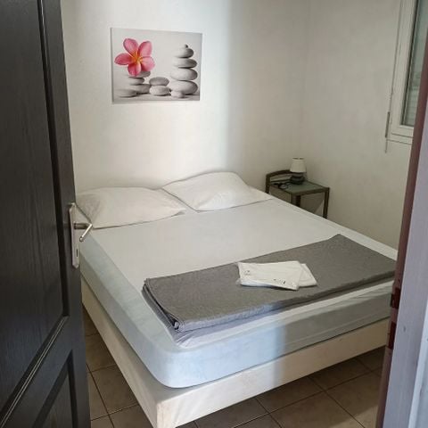 GÎTE 6 personnes - 50m² - 2 chambres sans jardin