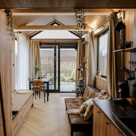UNUSUAL ACCOMMODATION 3 people - Value - Luxury