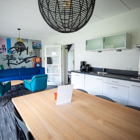 BUNGALOW 8 people