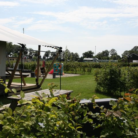 TENTE TOILE ET BOIS 6 personnes